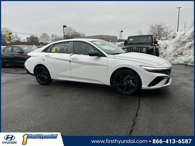 2026 Hyundai Elantra 2.0 SEL Sport Premium's photo