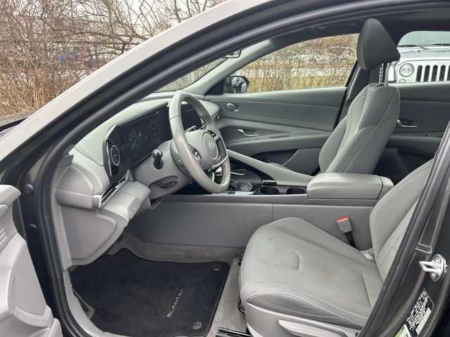 2024 Hyundai Elantra SEL - Photo 9