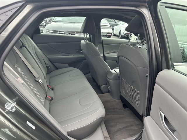 2024 Hyundai Elantra SEL - Photo 12