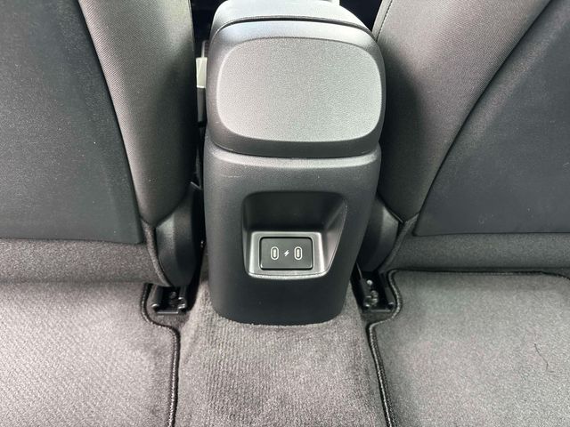 2025 Hyundai Elantra SEL - Photo 13