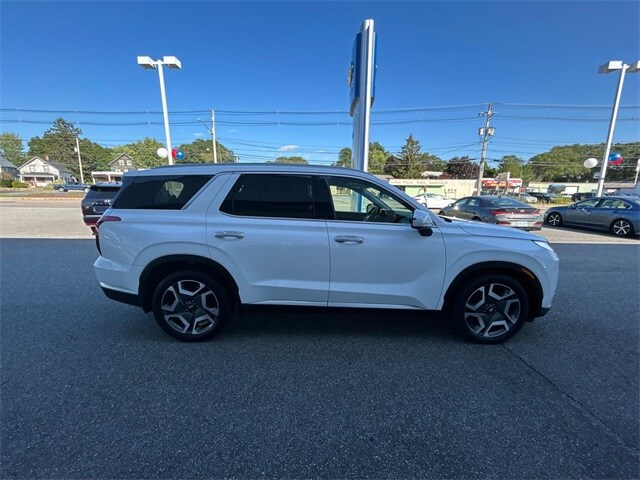 2023 Hyundai Palisade Limited photo 2