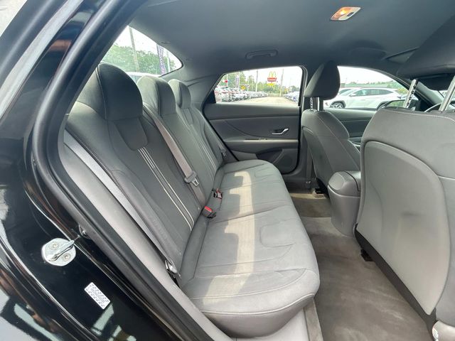 2023 Hyundai Elantra SEL - Photo 15