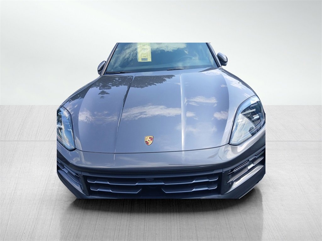 2024 Porsche Cayenne Base photo 2