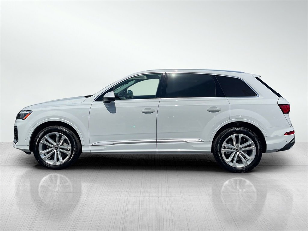 2025 Audi Q7 45 Premium photo 2