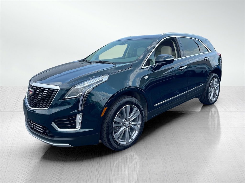2025 Cadillac XT5 Premium Luxury photo 2