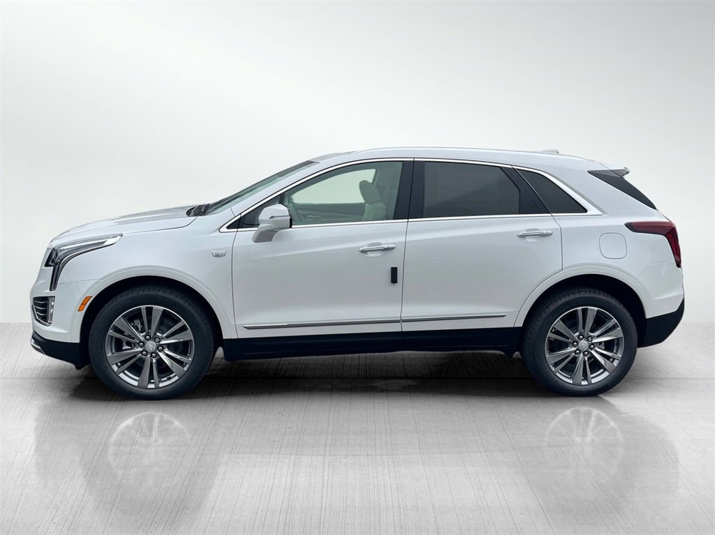 2025 Cadillac XT5 Premium Luxury photo 3