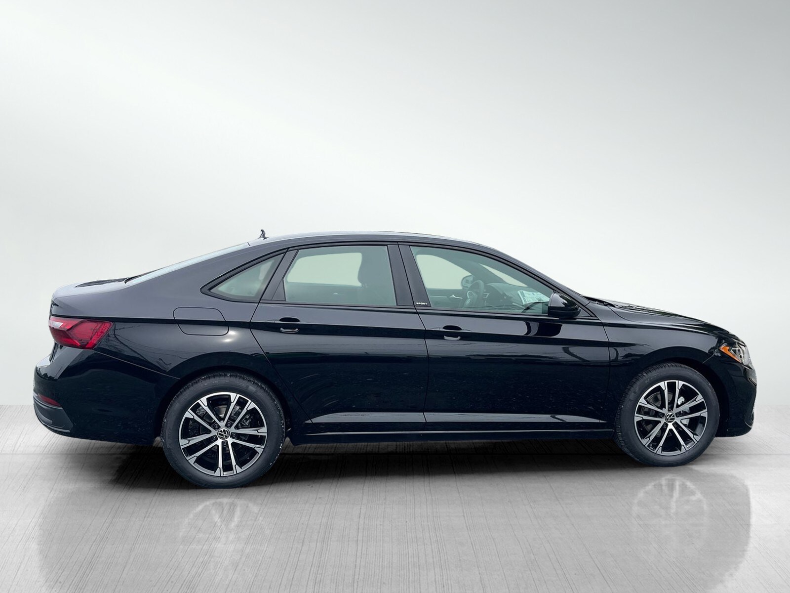 2026 Volkswagen Jetta 1.5T Sport photo 4