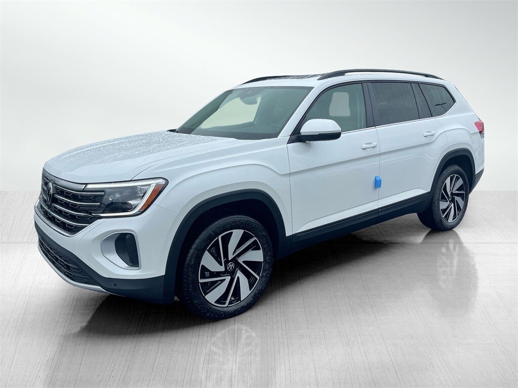 2026 Volkswagen Atlas SE Technology photo 2