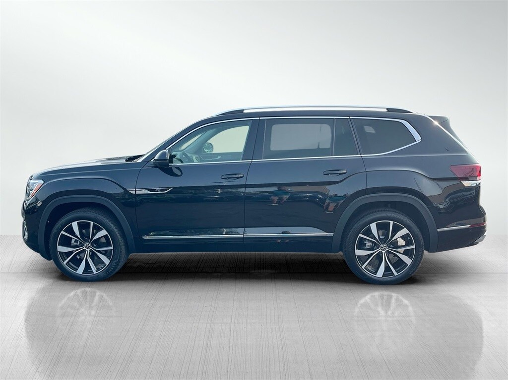 2025 Volkswagen Atlas SEL Premium R-Line photo 2