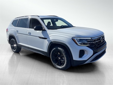 2025 Volkswagen Atlas 2.0T Peak Edition SUV