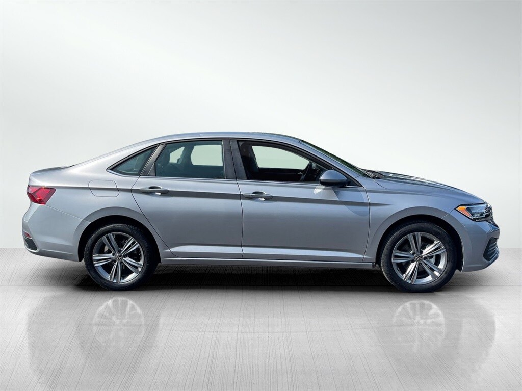 2024 Volkswagen Jetta 1.5T SE photo 4