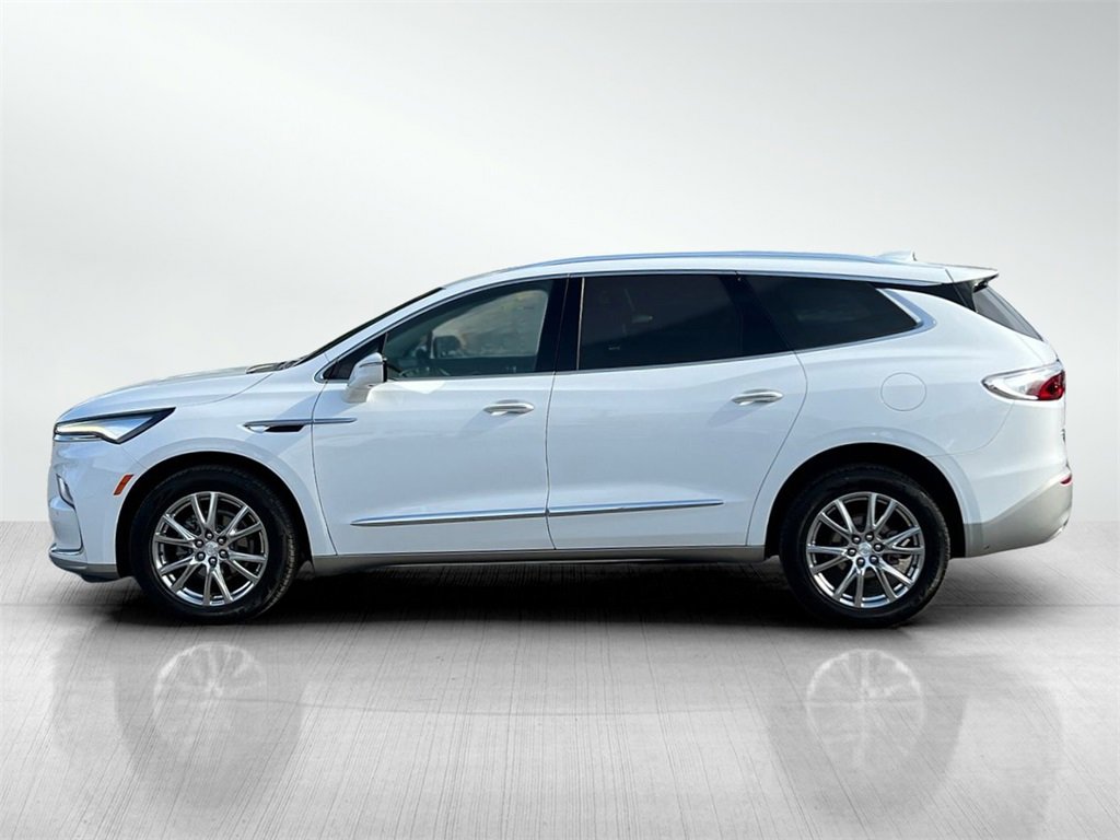 2022 Buick Enclave Premium photo 2
