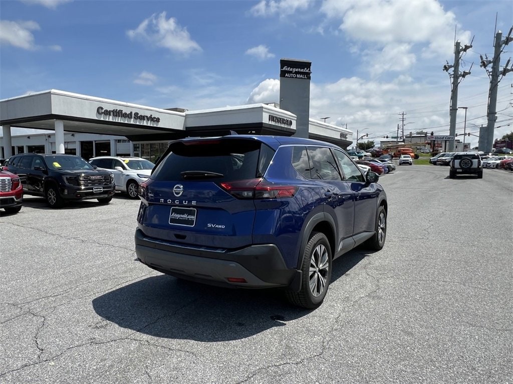 2021 Nissan Rogue SV photo 4