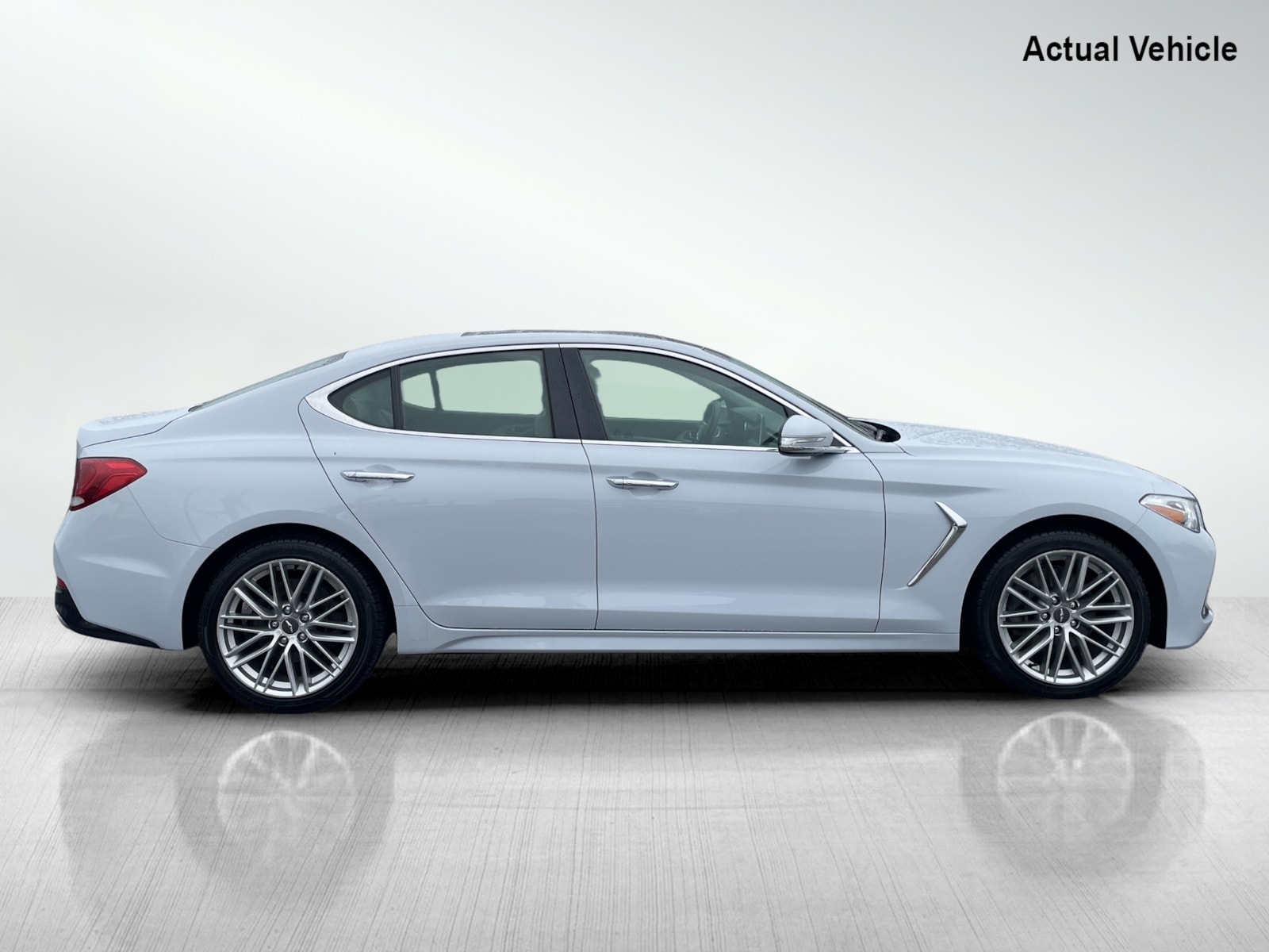 2020 Genesis G70 2.0T photo 2