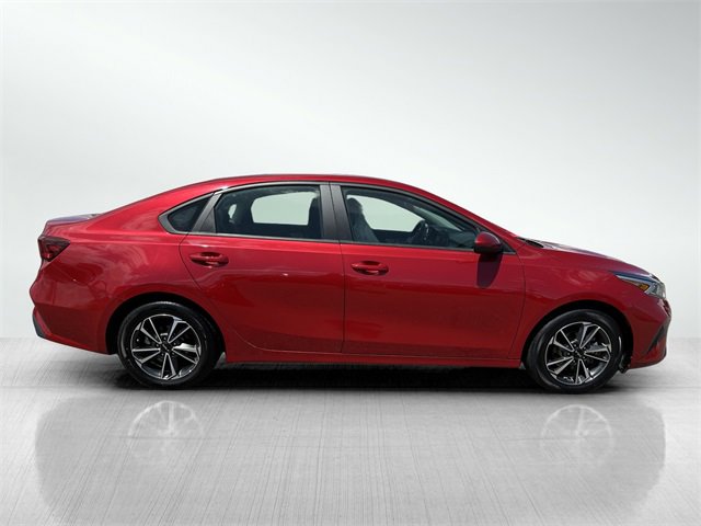 2023 Kia Forte LXS photo 4