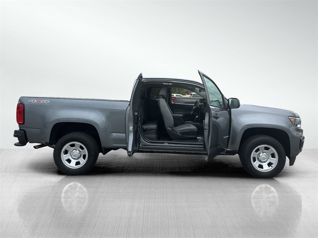 2022 Chevrolet Colorado Work Truck photo 2