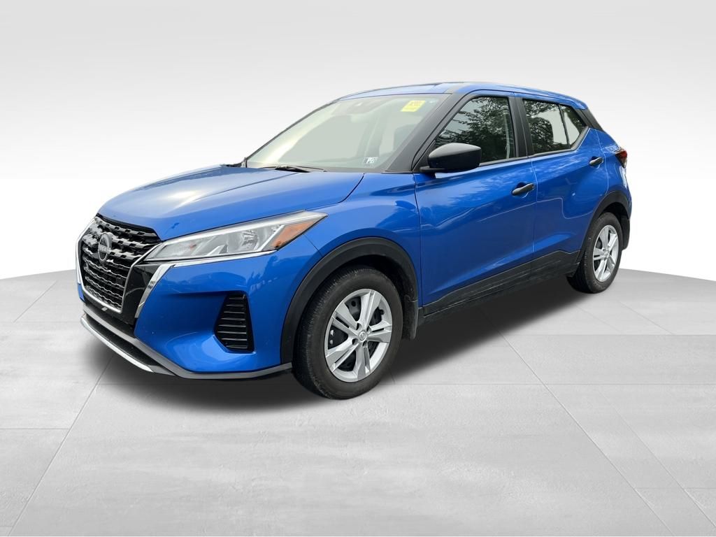2025 Nissan Kicks Play S photo 3