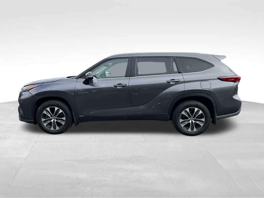 2022 Toyota Highlander Hybrid XLE photo 4