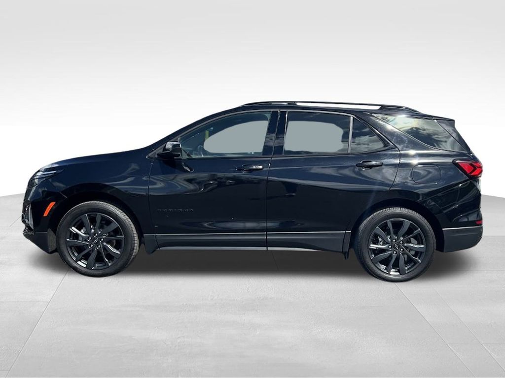 2023 Chevrolet Equinox RS photo 3