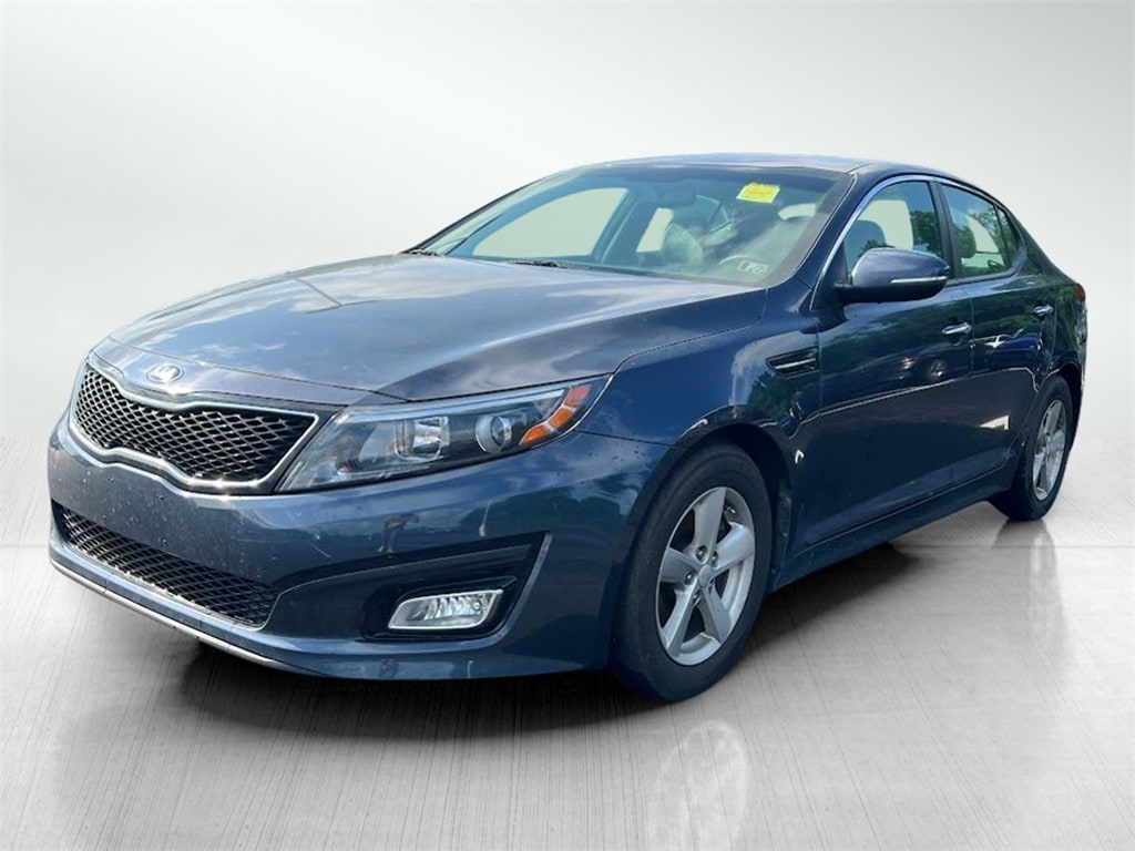 Used 2015 Kia Optima LX with VIN KNAGM4A78F5555678 for sale in Chambersburg, PA