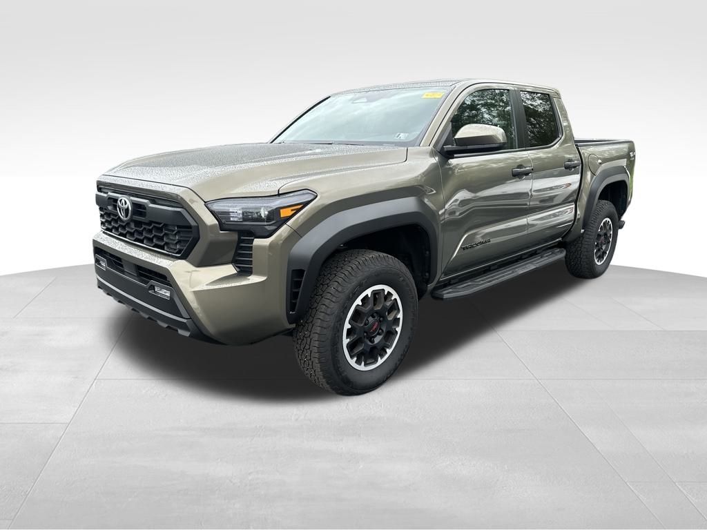2024 Toyota Tacoma TRD Off-Road photo 3