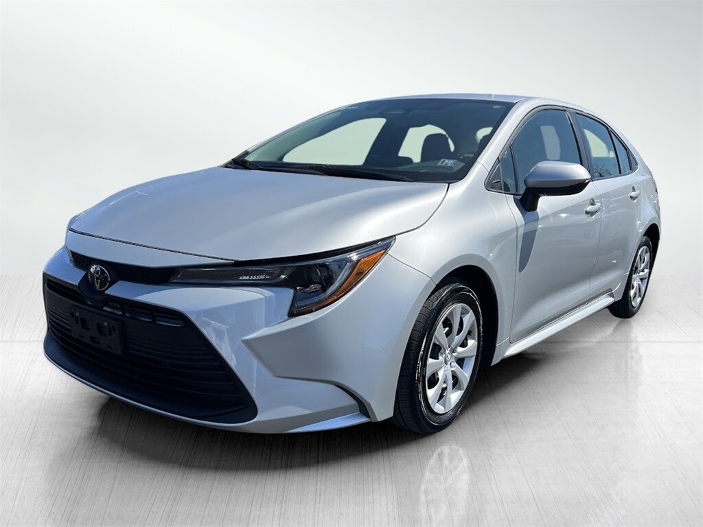 Used 2024 Toyota Corolla LE with VIN 5YFB4MDE9RP147916 for sale in Chambersburg, PA