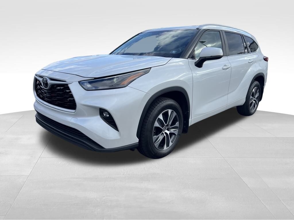 Used 2023 Toyota Highlander XLE SUV
