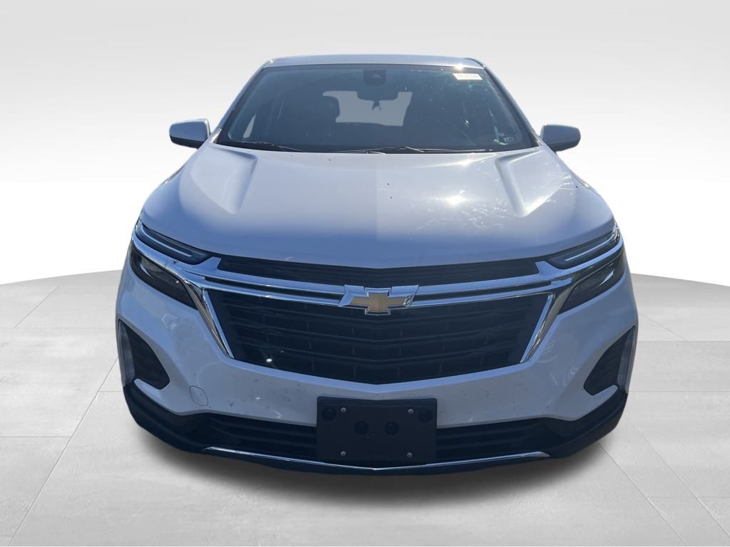 2022 Chevrolet Equinox LT photo 2