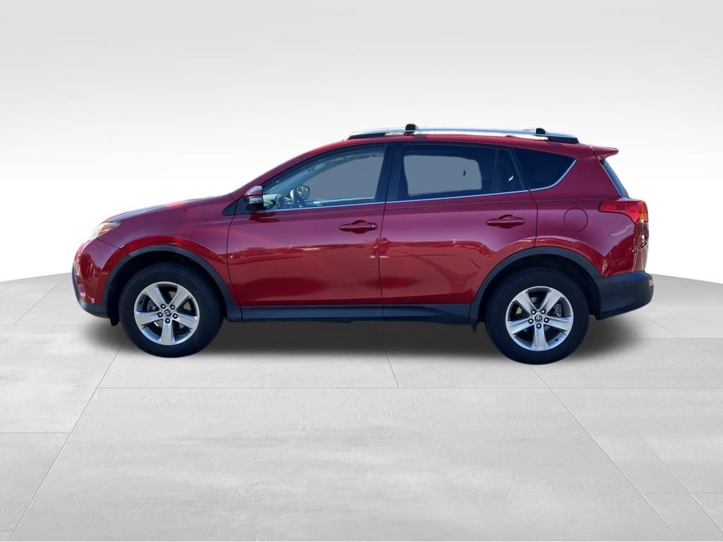 2015 Toyota RAV4 XLE photo 4