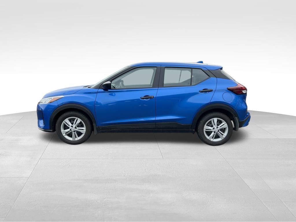 2025 Nissan Kicks Play S photo 4