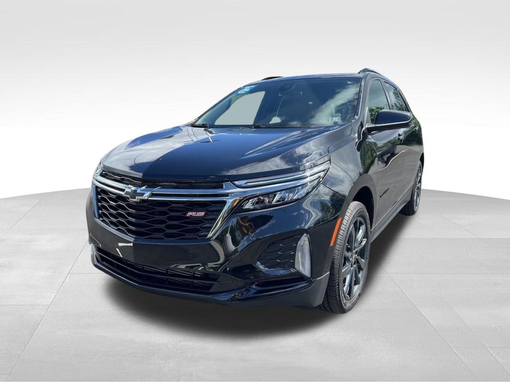 2023 Chevrolet Equinox RS photo 2