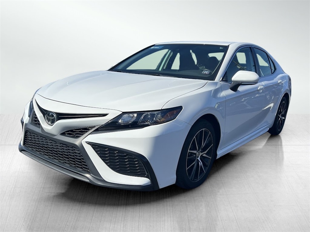 Used 2023 Toyota Camry SE with VIN 4T1G11AK3PU760326 for sale in Chambersburg, PA