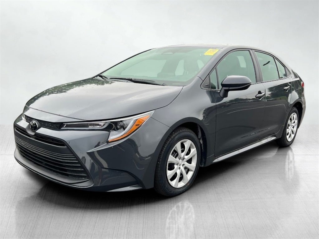 Used 2025 Toyota Corolla LE with VIN 5YFB4MDE9SP235743 for sale in Northfield, Minnesota