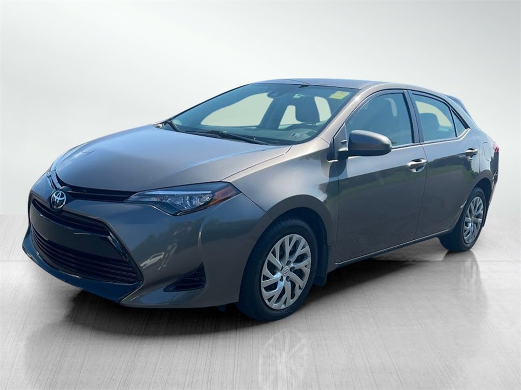 Used 2017 Toyota Corolla LE with VIN 2T1BURHE6HC824703 for sale in Chambersburg, PA