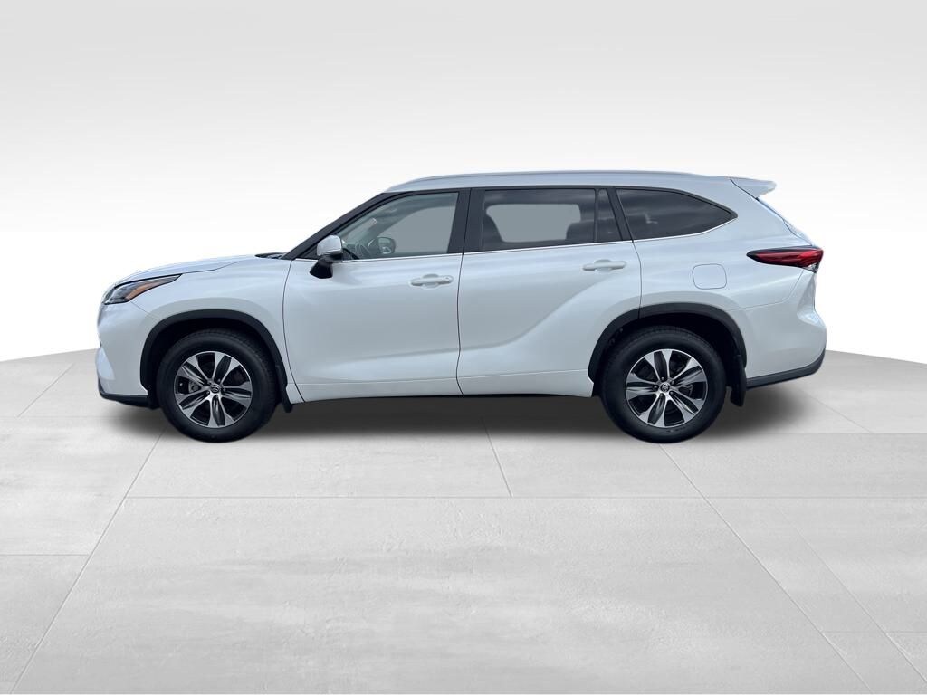 Used 2023 Toyota Highlander XLE SUV
