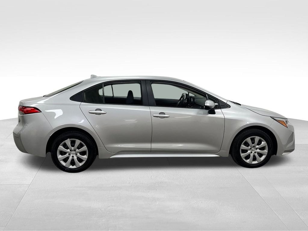 Used 2025 Toyota Corolla Hybrid LE Sedan