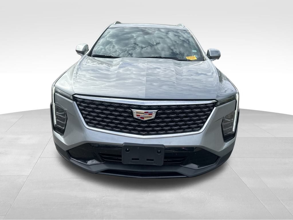 2024 Cadillac XT4 Premium Luxury photo 2