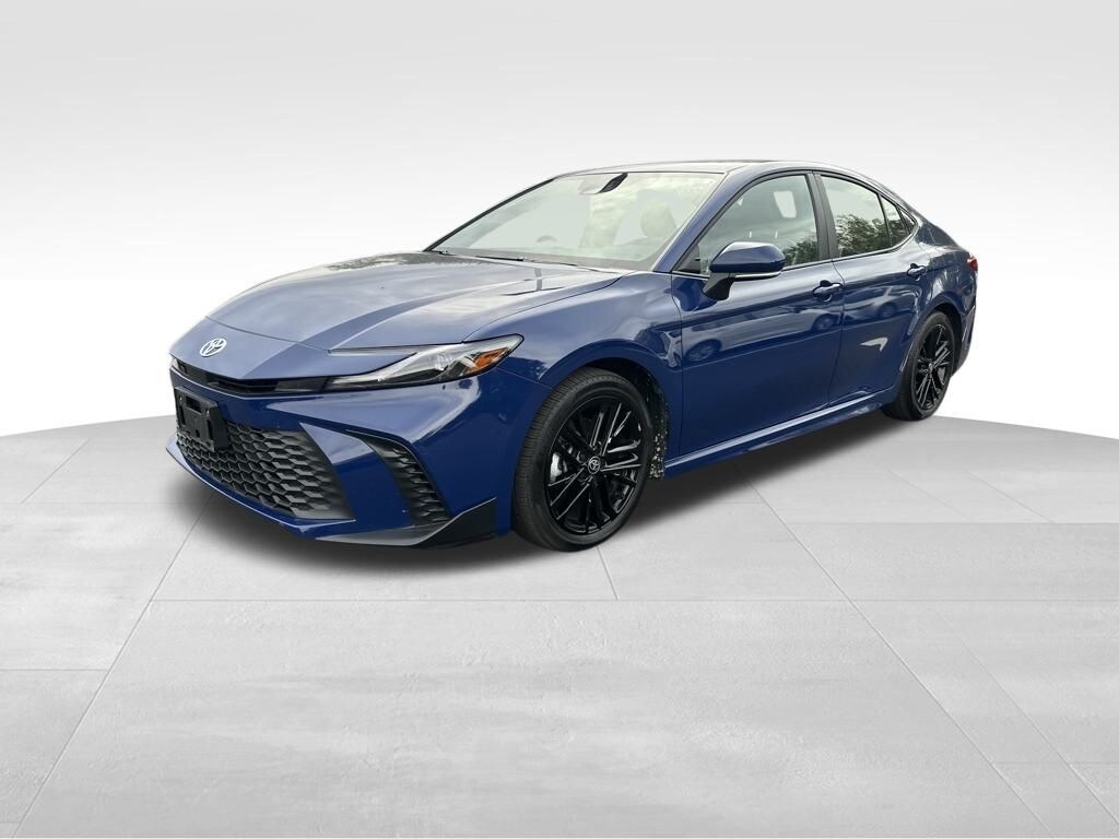 Used 2025 Toyota Camry SE Sedan