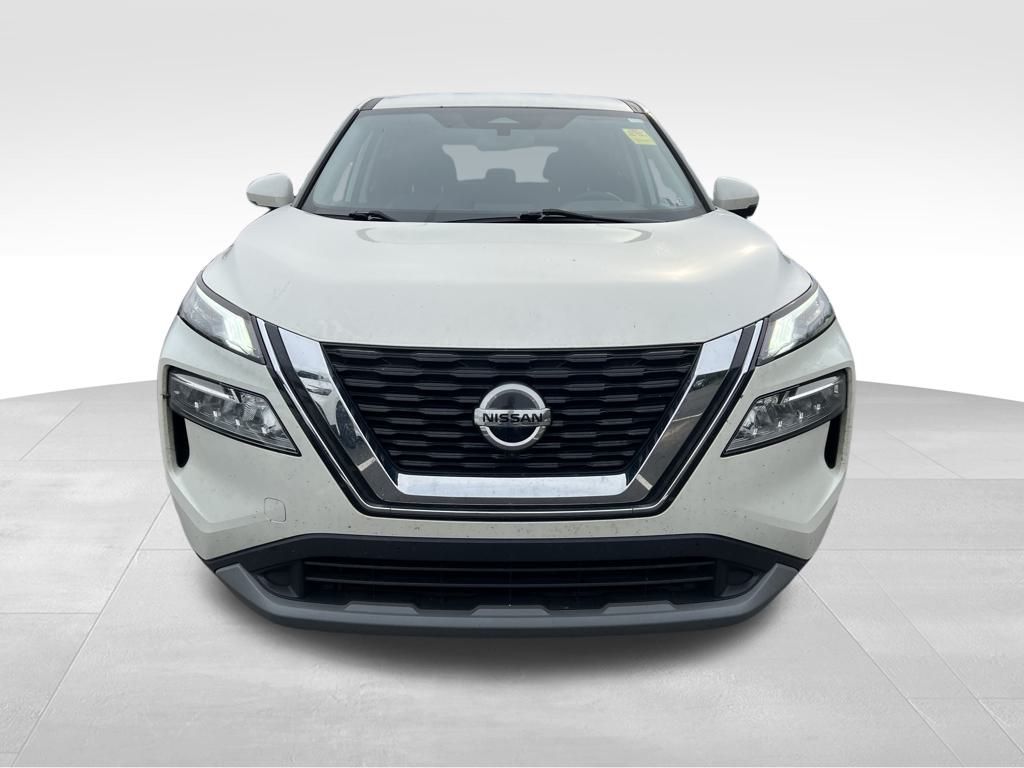 2021 Nissan Rogue SV photo 2