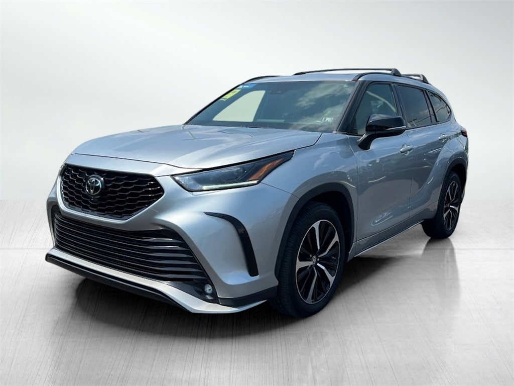 Used 2021 Toyota Highlander XSE with VIN 5TDLZRBH9MS089578 for sale in Chambersburg, PA