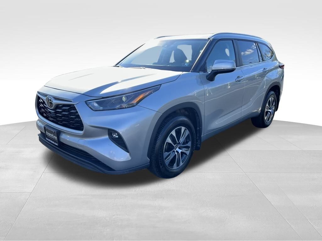 Used 2024 Toyota Highlander XLE SUV
