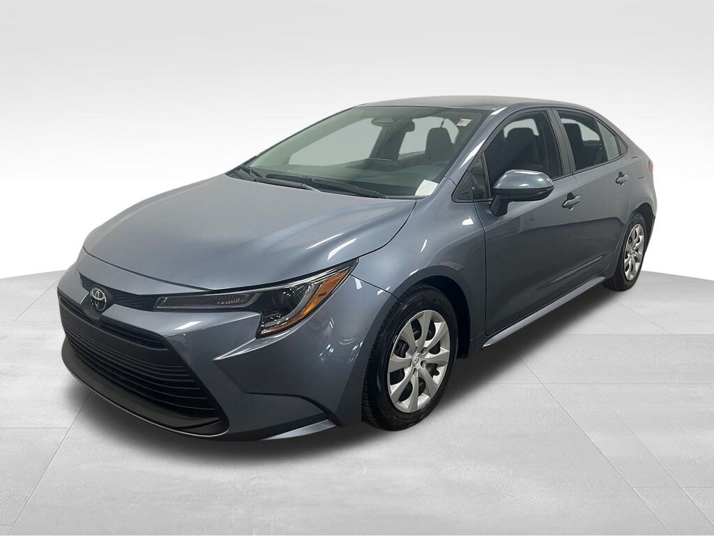 Used 2025 Toyota Corolla LE Sedan
