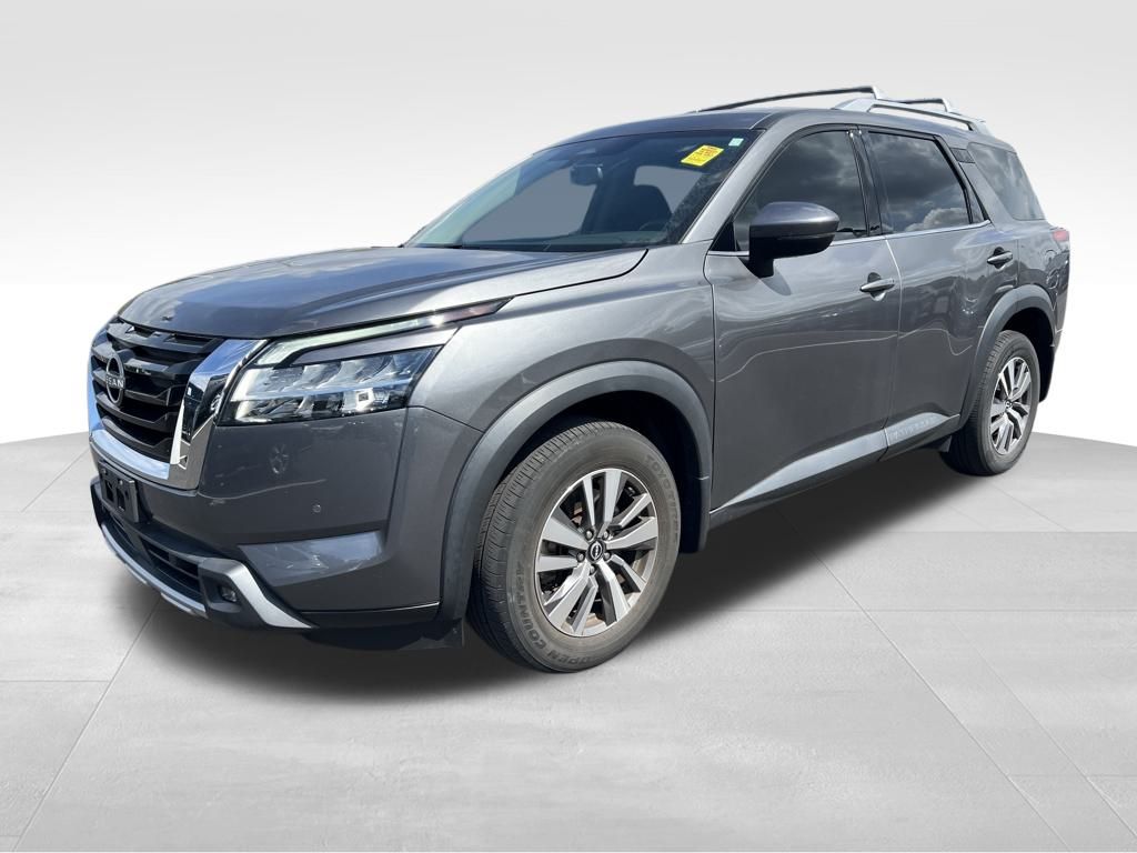 2022 Nissan Pathfinder SL photo 3