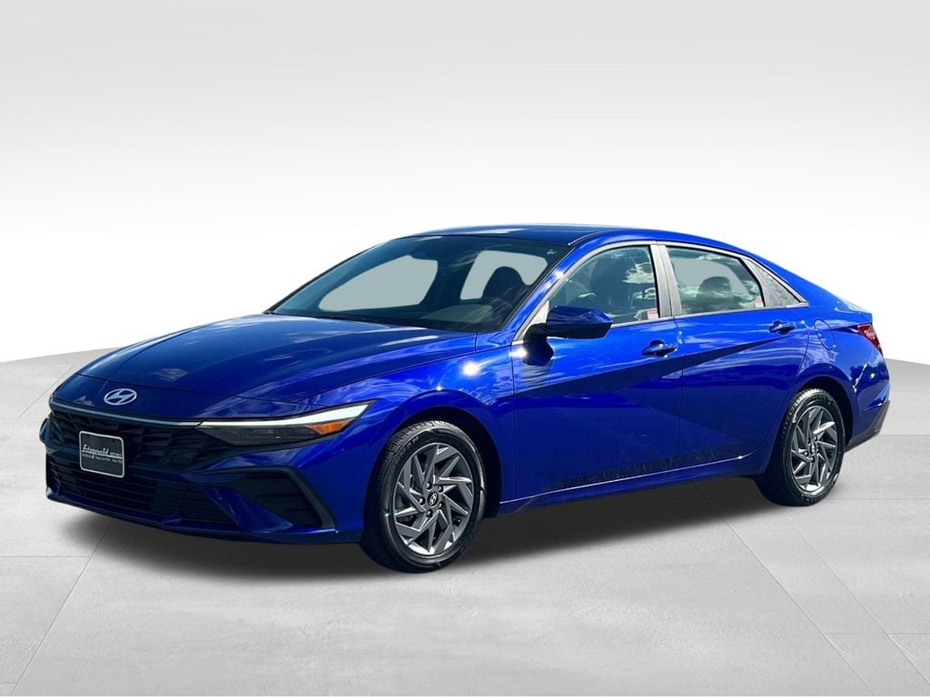 Used 2024 Hyundai Elantra SEL Sedan