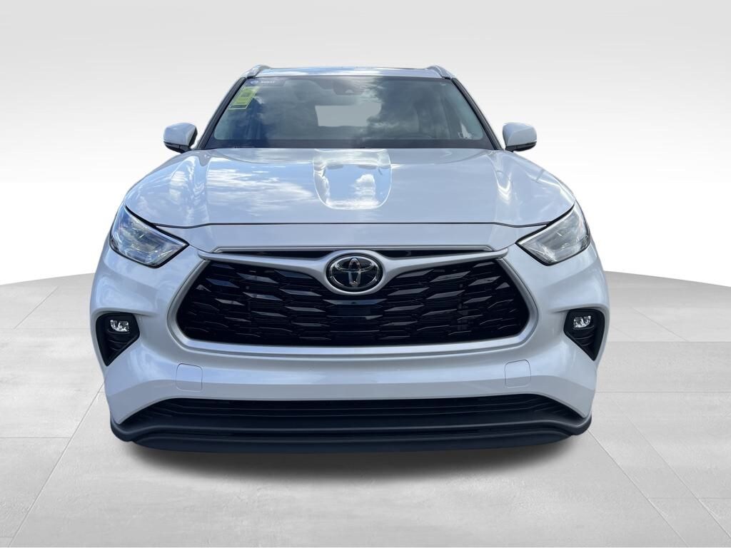Used 2023 Toyota Highlander XLE SUV