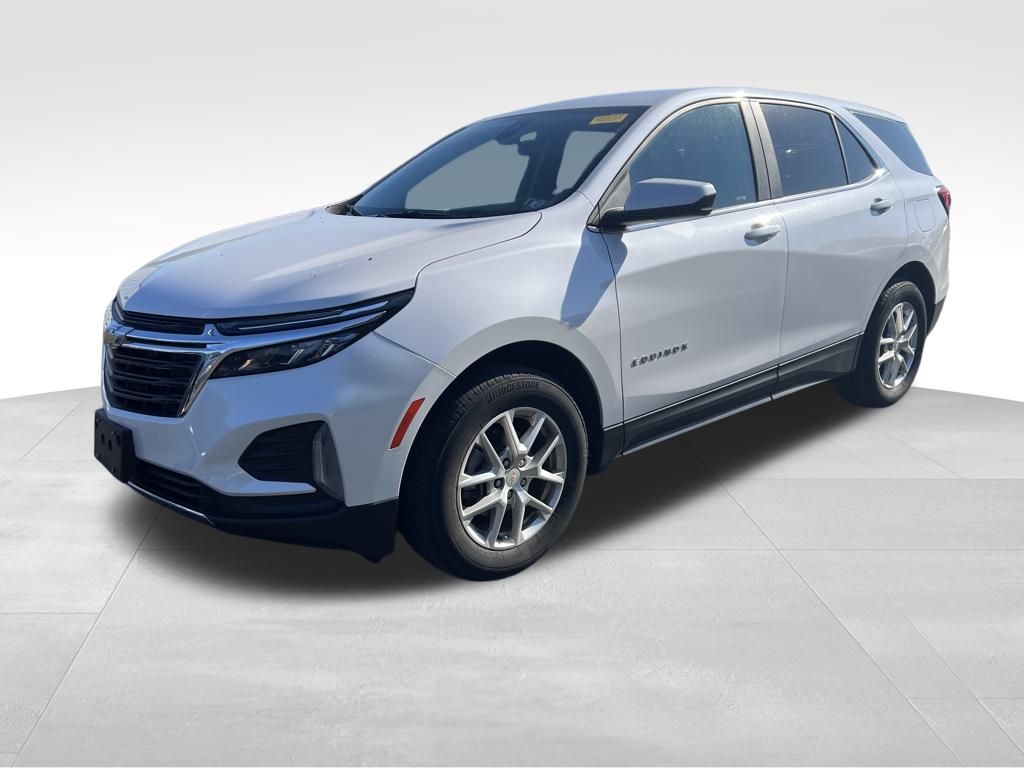 2022 Chevrolet Equinox LT photo 3