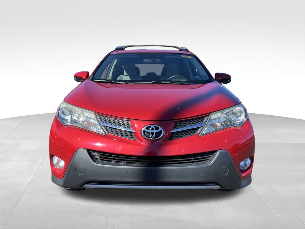 2015 Toyota RAV4 XLE photo 2