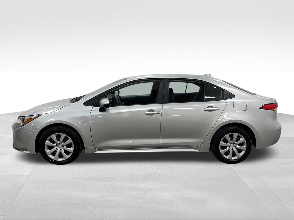 Used 2025 Toyota Corolla Hybrid LE Sedan