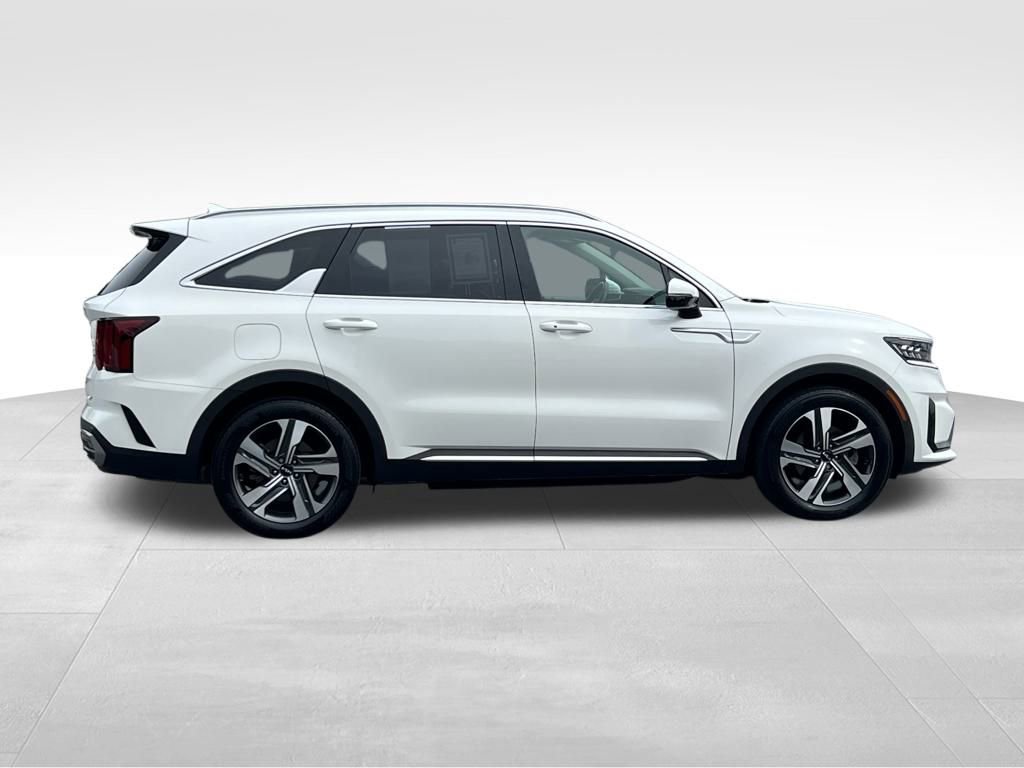 2022 Kia Sorento Plug-In Hybrid SX photo 2