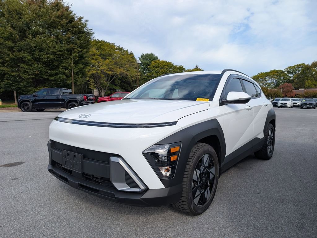 2025 Hyundai Kona SEL photo 3